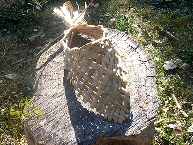  How to: Weave A Cattail Visor 